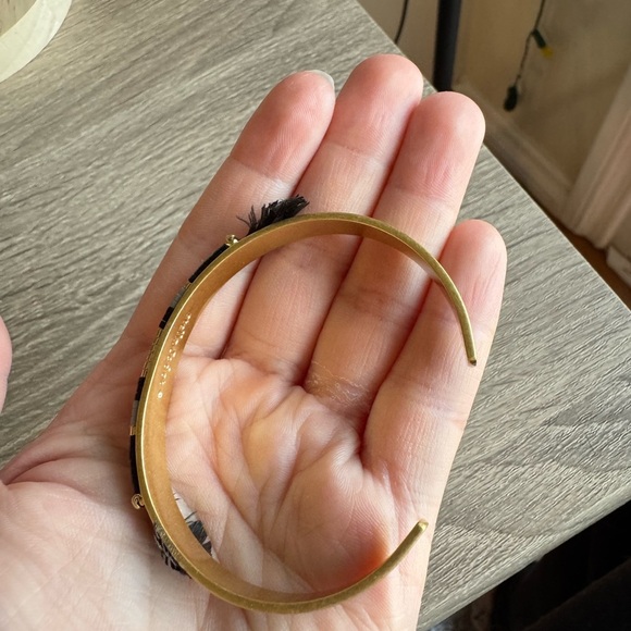 Black and Gold Beaded Bracelet - Picture 2 of 3